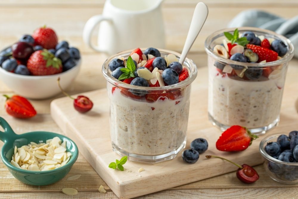 Protein-packed overnight oats with fresh berries for a healthy breakfast to boost metabolism
